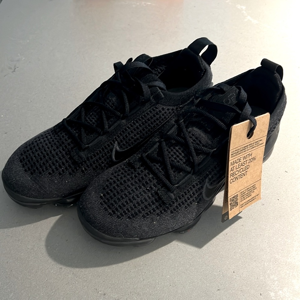 Black Nike VaporMax 2021